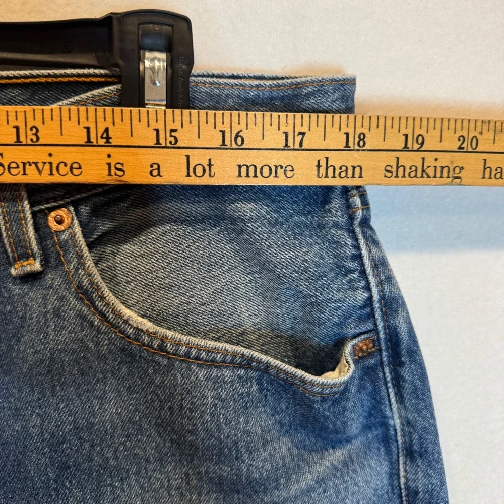 Vintage Y2K Levis 501 Mens 38x32 Made in USA Blue Straight Leg‎ Button Fly Jeans